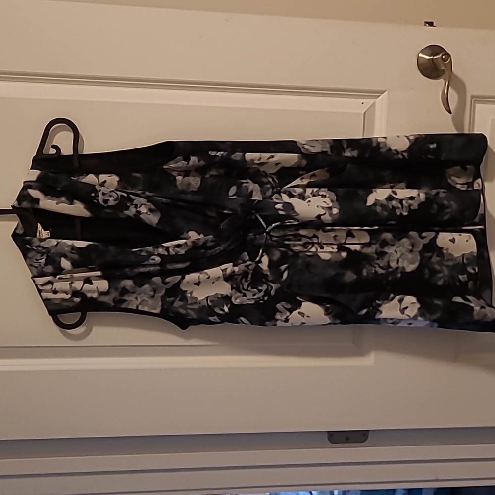 Wilfred front wrap floral dress